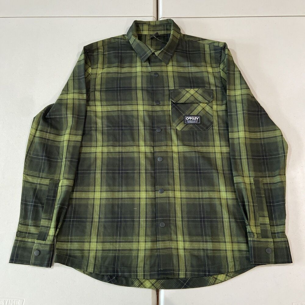 NWT Oakley Butter Flannel Shirt Mens Small Plaid Multicolor Long Sleeve Button